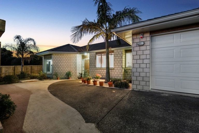 Photo of property in 25 Artillery Drive, Papakura, 2110