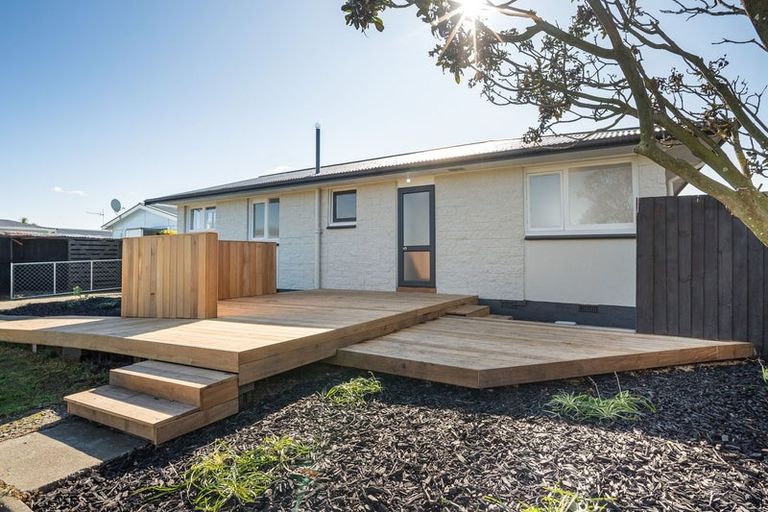 Photo of property in 20 Palmers Road, New Brighton, Christchurch, 8083