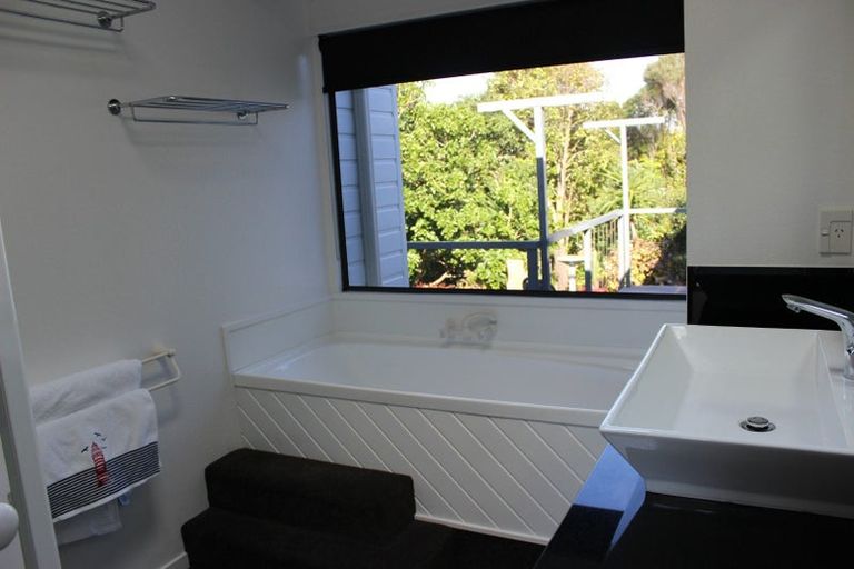 Photo of property in 1811 Ngunguru Road, Ngunguru, Whangarei, 0173