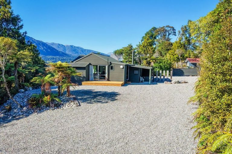 Photo of property in 1294 Lake Kaniere Road, Lake Kaniere, Kokatahi, 7881