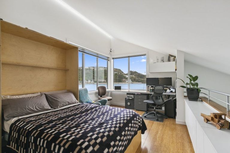 Photo of property in 100 Owhiro Bay Parade, Owhiro Bay, Wellington, 6023