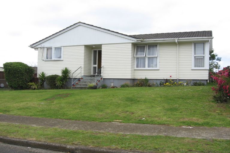 Photo of property in 4 Arnhem Place, Pukekohe, 2120