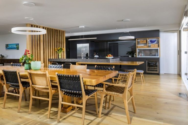 Photo of property in 31 Seacliffe Avenue, Belmont, Auckland, 0622