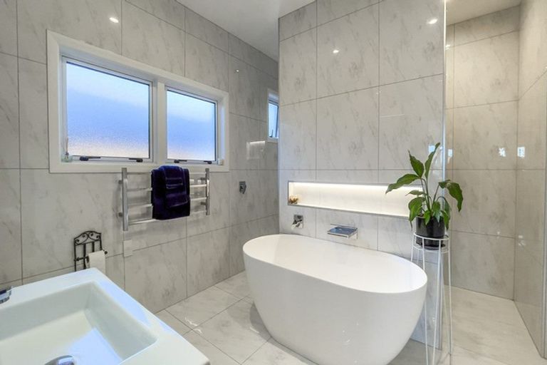 Photo of property in 28 Burwood Road, Matamata, 3400