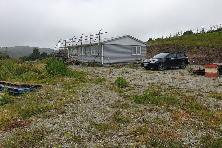 Photo of property in 217 Heatley Road, Whakapirau, 0583