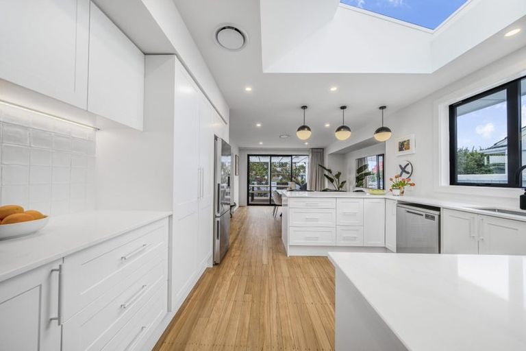 Photo of property in 23 Birkenhead Street, Avonhead, Christchurch, 8042