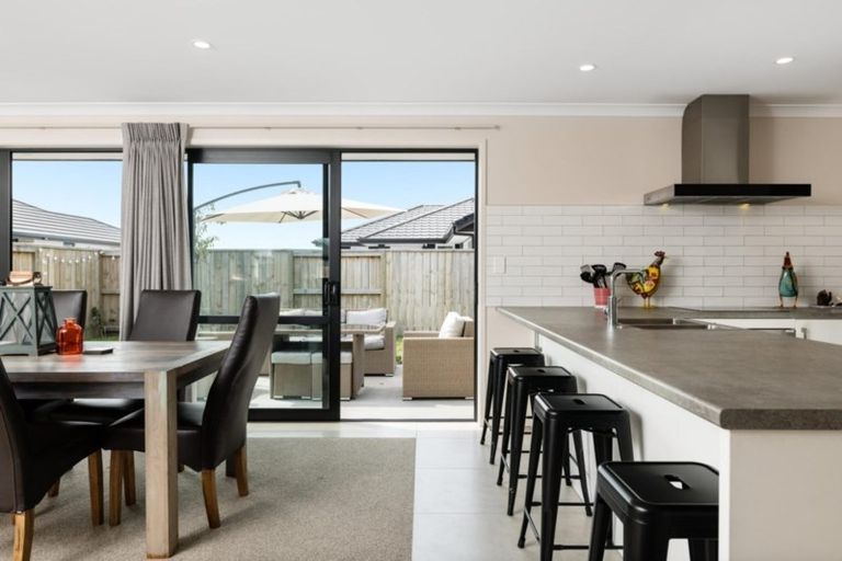 Photo of property in 4 Monaro Place, Papamoa, 3118