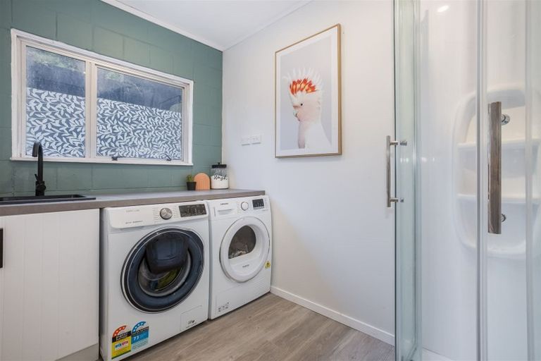 Photo of property in 18 Raroa Place, Pukerua Bay, 5026