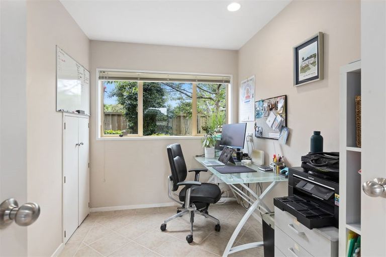 Photo of property in 484 Beach Road, Murrays Bay, Auckland, 0630