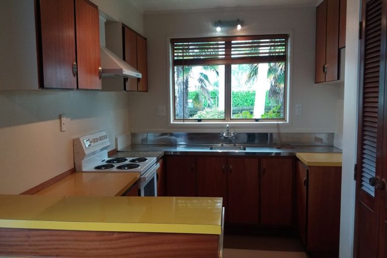 Photo of property in 1/102 Seymour Road, Sunnyvale, Auckland, 0612