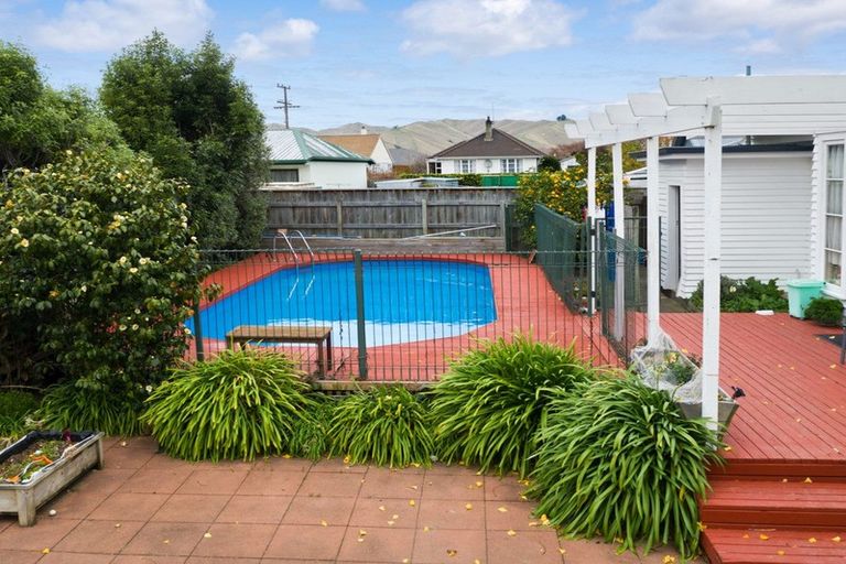 Photo of property in 21 Howick Road, Blenheim, 7201