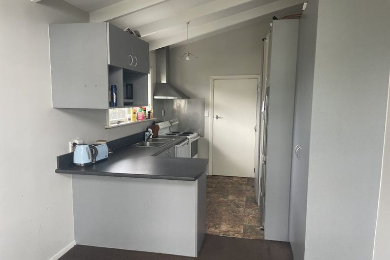 Photo of property in 1/124 Breezes Road, Avondale, Christchurch, 8061