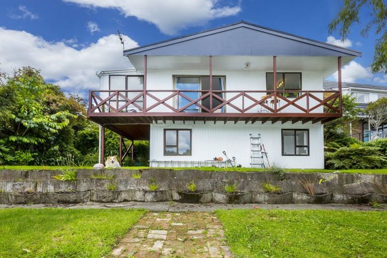 Photo of property in 11 Roband Crescent, Brown Owl, Upper Hutt, 5018