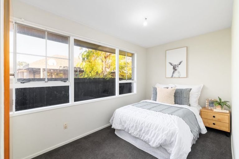 Photo of property in 2/32 Lamorna Road, Parklands, Christchurch, 8083