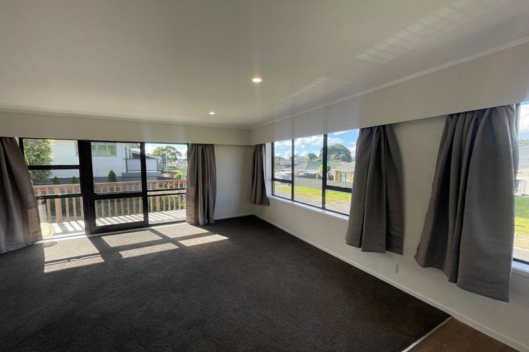 Photo of property in 5 Binda Place, Botany Downs, Auckland, 2010