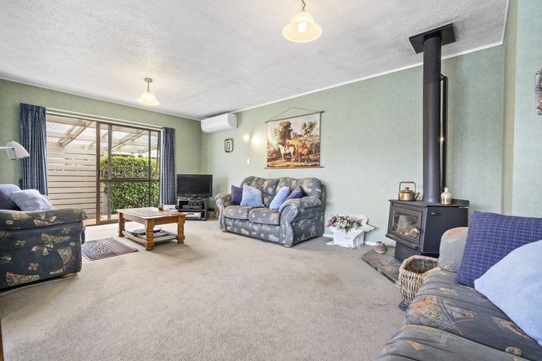 Photo of property in 67 Taylor Street, Cambridge, 3434