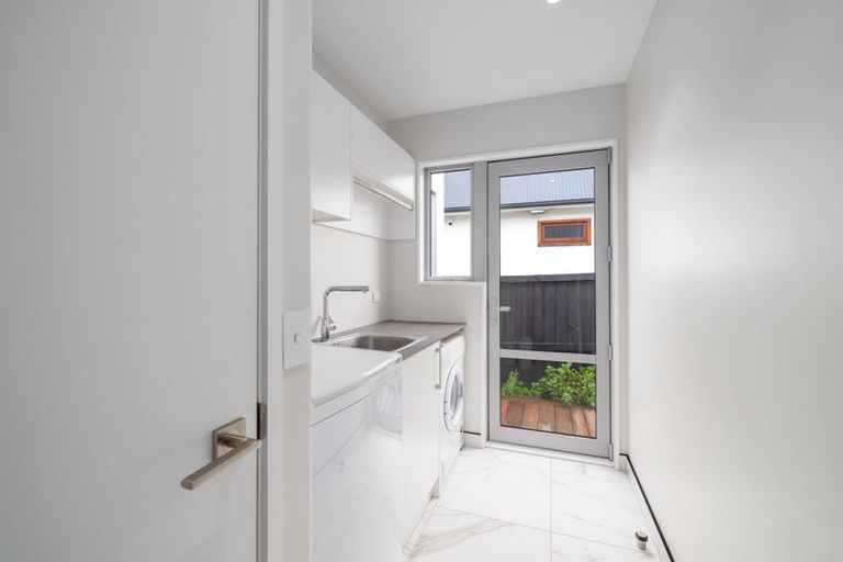 Photo of property in 21a Hawkesbury Avenue, St Albans, Christchurch, 8014