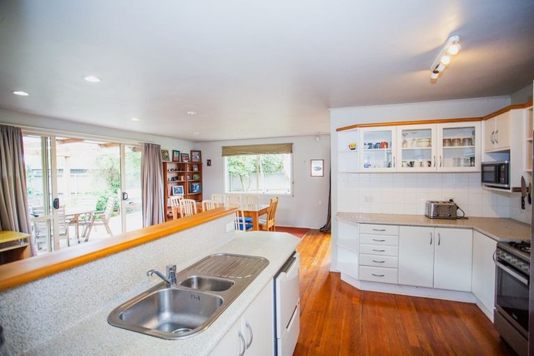 Photo of property in 156 Victoria Street, Cambridge, 3434