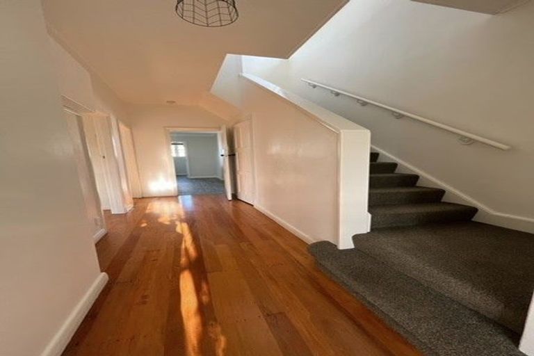 Photo of property in 1/126 Waiwhetu Road, Waterloo, Lower Hutt, 5011