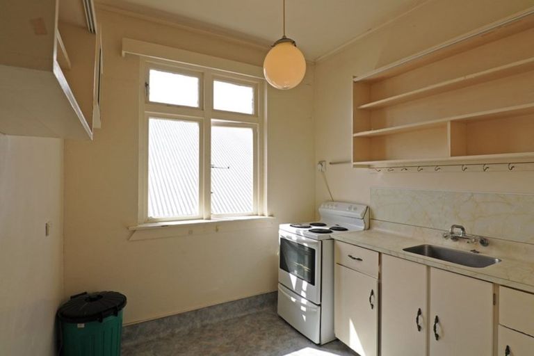 Photo of property in 6 Moncrieff Street, Mount Victoria, Wellington, 6011