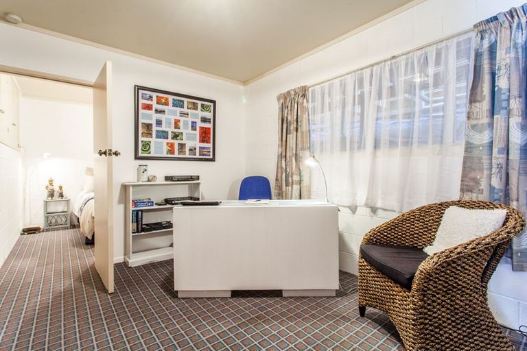 Photo of property in 18 Tristram Avenue, Forrest Hill, Auckland, 0620