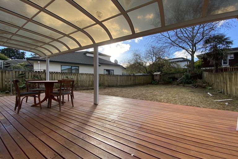 Photo of property in 2/133 Ennis Avenue, Pakuranga Heights, Auckland, 2010