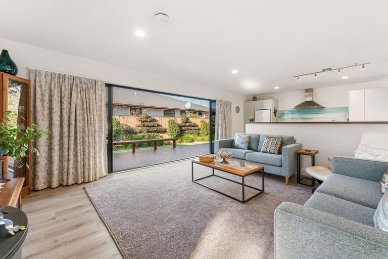 Photo of property in 6 Adler Drive, Ohauiti, Tauranga, 3112