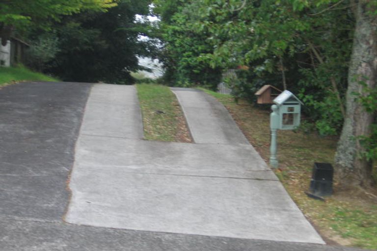 Photo of property in 1/27 Chequers Avenue, Glenfield, Auckland, 0629