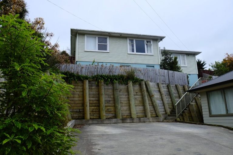 Photo of property in 9 Bell Street, Tawa, Wellington, 5028