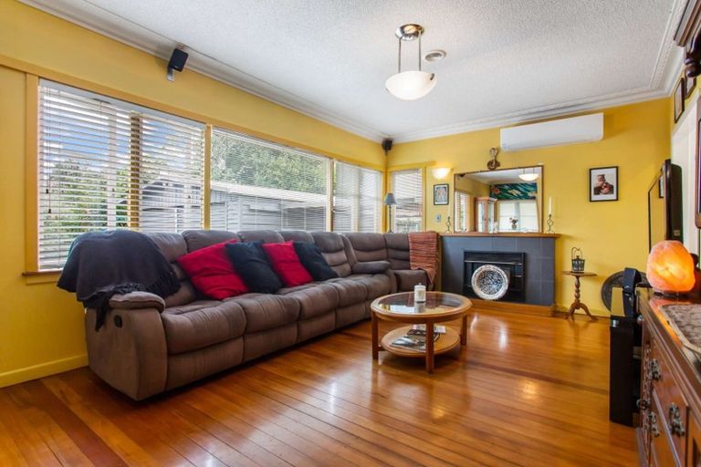 Photo of property in 254 Dominion Road, Red Hill, Papakura, 2110