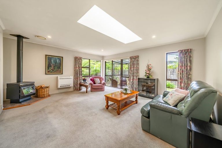 Photo of property in 95 Tawhai Street, Stokes Valley, Lower Hutt, 5019