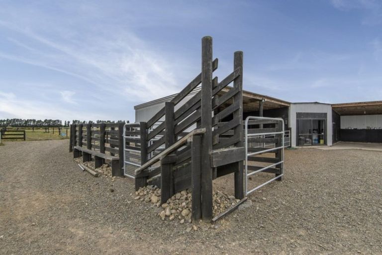 Photo of property in 40 Swamp Road, Loburn, Rangiora, 7472