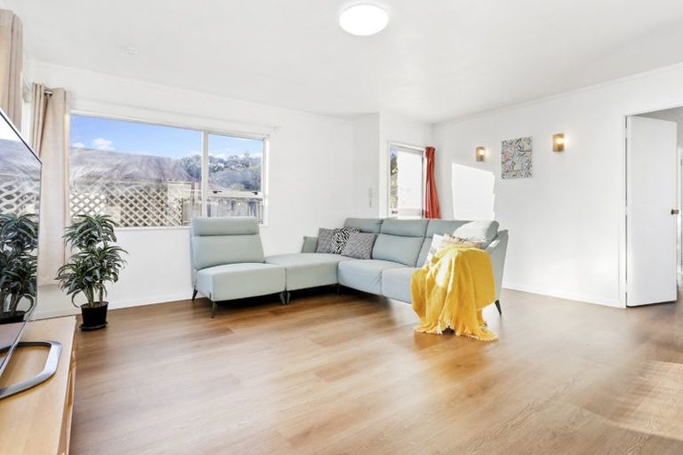 Photo of property in 51 Border Road, Henderson, Auckland, 0612