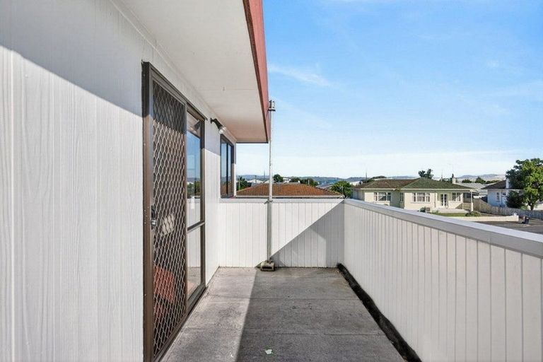 Photo of property in 26 Flanders Avenue, Onekawa, Napier, 4110