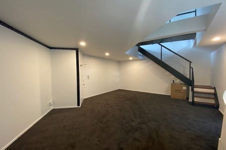 Photo of property in 6/17 Adelaide Road, Mount Cook, Wellington, 6021