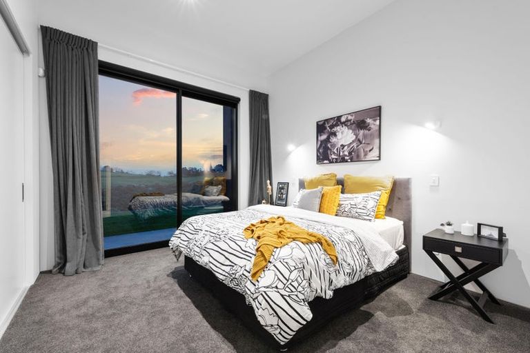 Photo of property in 104 Stoneridge Terrace, Whitford, Manurewa, 2576