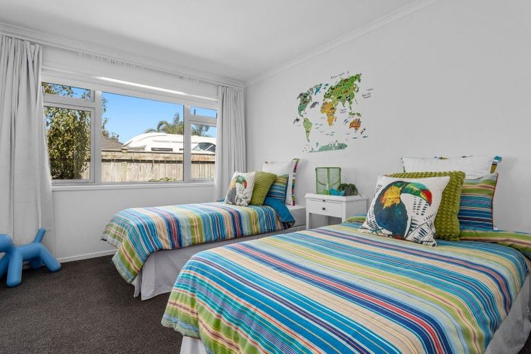 Photo of property in 15 Dawn Parade, Coastlands, Whakatane, 3120