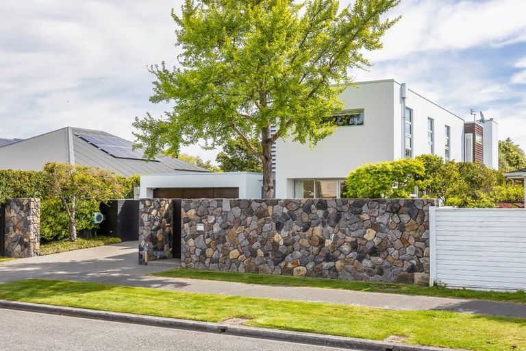 Photo of property in 9 Poynder Avenue, Merivale, Christchurch, 8014