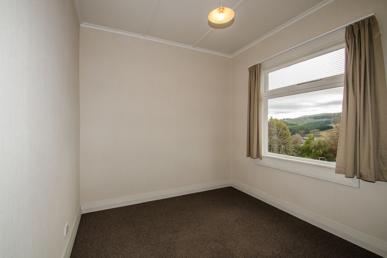 Photo of property in 7 Owen Street, Green Island, Dunedin, 9018