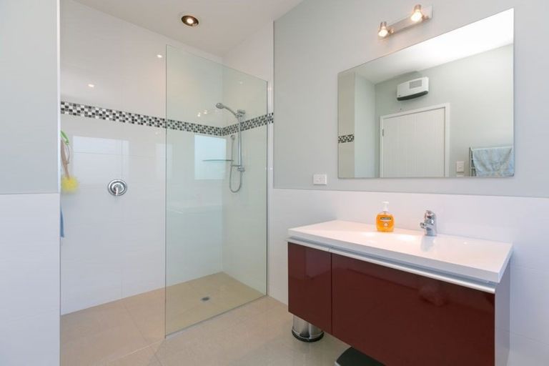 Photo of property in 44a Ainslee Street, Highlands Park, New Plymouth, 4312