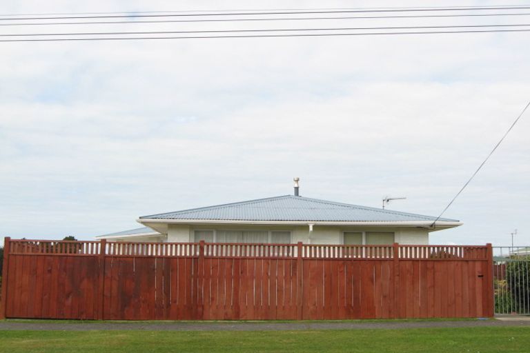 Photo of property in 181 Seaview Road, Westown, New Plymouth, 4310