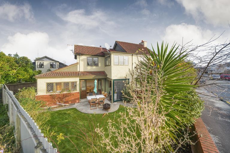 Photo of property in 23 Ngaio Street, West End, Palmerston North, 4412
