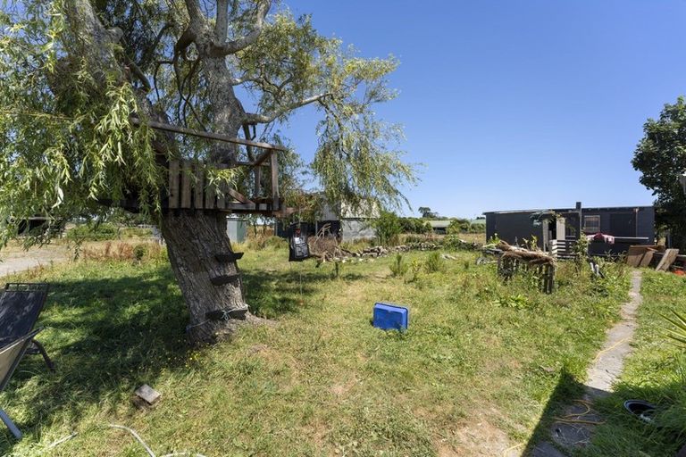 Photo of property in 143 Mako Mako Road, Levin, 5510