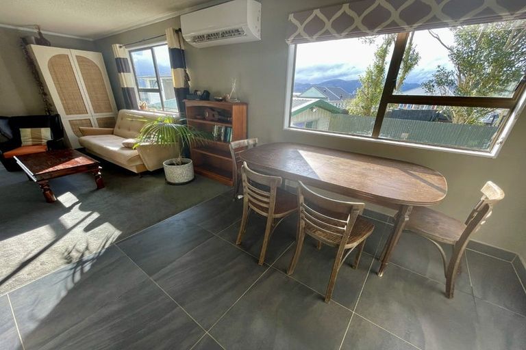 Photo of property in 8 Buller Grove, Naenae, Lower Hutt, 5011