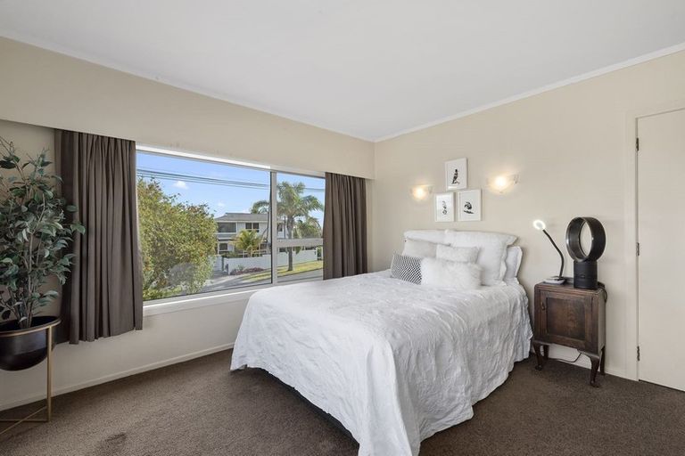 Photo of property in 1/2 Prospect Terrace, Milford, Auckland, 0620
