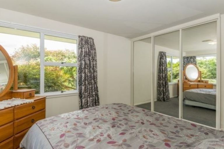Photo of property in 28 Rosella Street, Broomfield, Christchurch, 8042