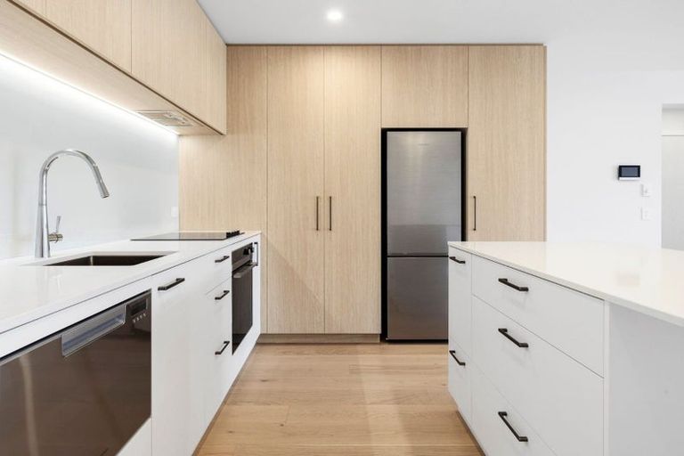 Photo of property in 71 Haven Road, Nelson, 7010