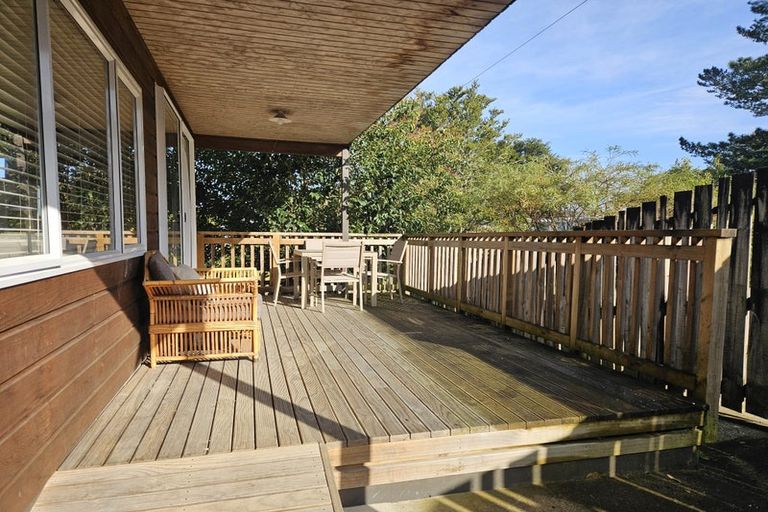 Photo of property in 10 Carlton Road, Pukekohe, 2120