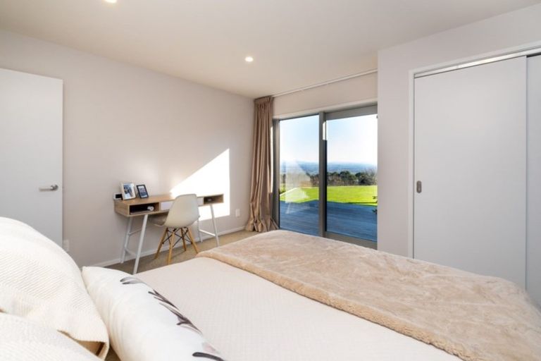 Photo of property in 207 Durham Drive, Havelock North, 4130