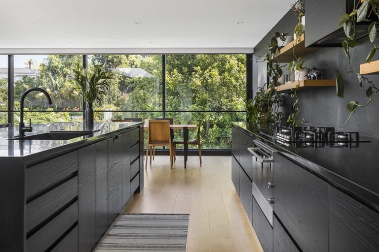 Photo of property in 61 Rose Road, Grey Lynn, Auckland, 1021